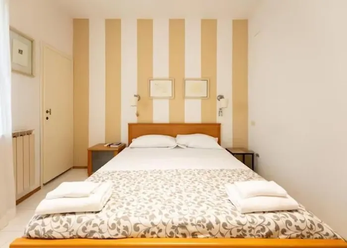 Keys Of Italy - Ghibellina 80 Private Room - In Santa Croce